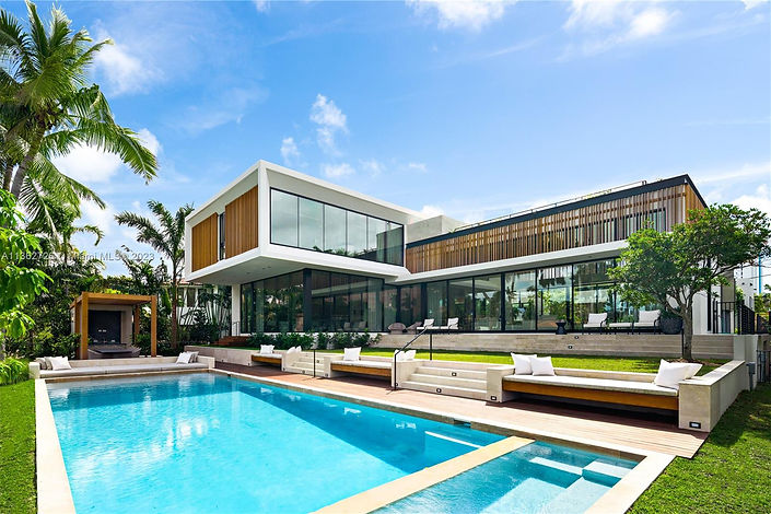 Rénovation et construction Patios avec piscine creusée