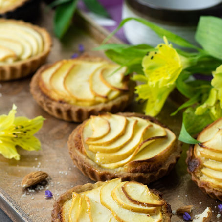 Tartelettes à la crème d'amandes et  pommes