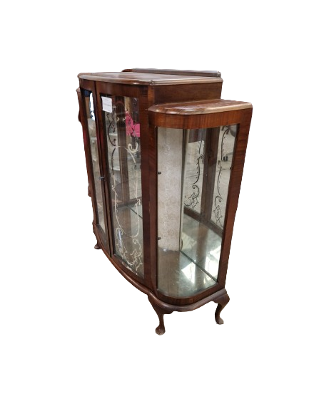 Thumbnail: China Cabinet With Key