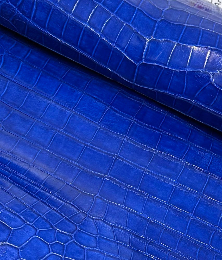 Thumbnail: Crocodile belly skin Leather Light Cobalt Blue Glazed