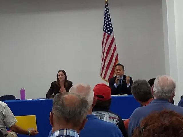 2019 Candidates Forum with Loraine Lundquist and John Lee. Photo by Patty Glueck.
