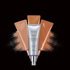 Retouche photo publicitaire Dior Hydra Life avec packshot et textures