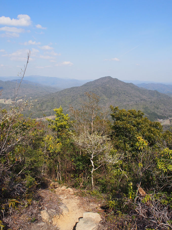 蕎麦ヶ岳190436.JPG