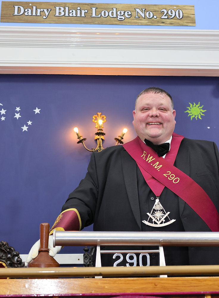Installation Lodge Dalry Blair No.290