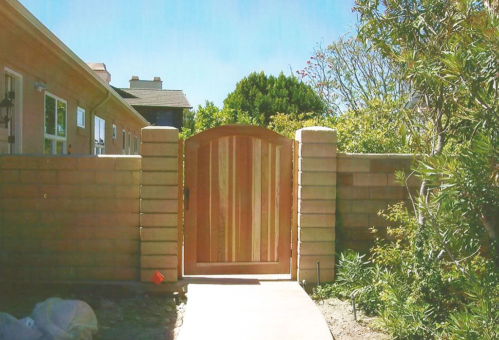 Tongue and Groove Gate