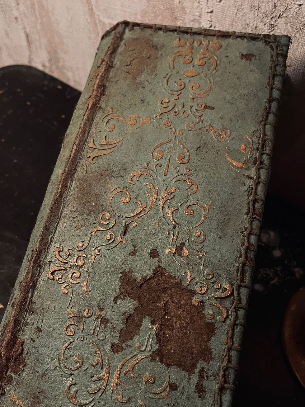 Thumbnail: Grimoire / Book of Shadows Manz