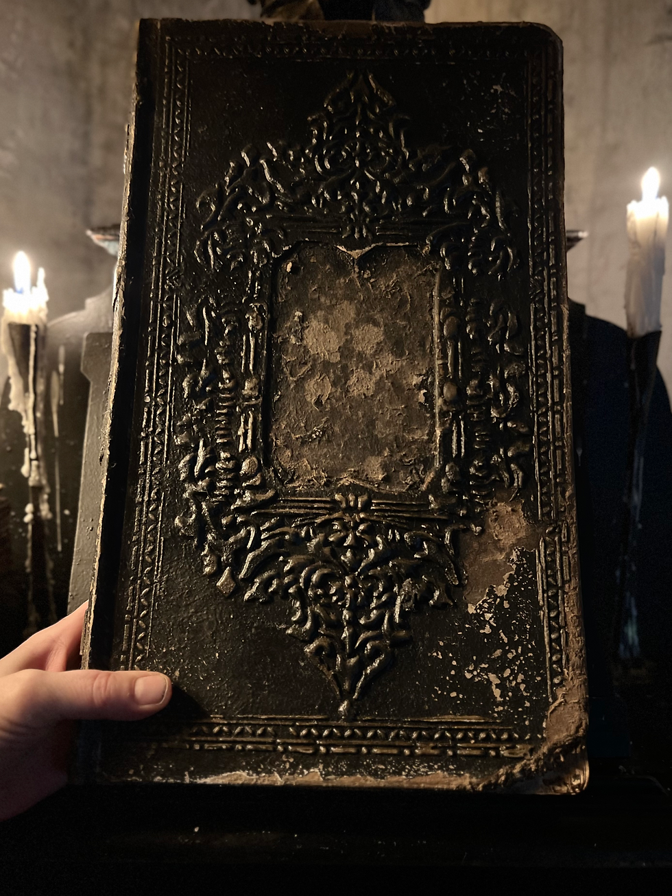 Thumbnail: Grimoire / Book of Shadows  Gandor 