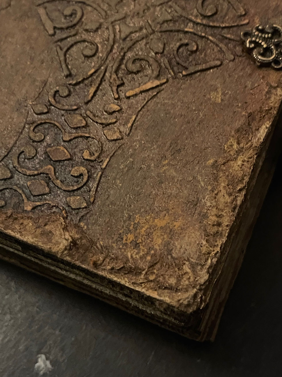 Thumbnail: Grimoire / Book of Shadows Mandawy