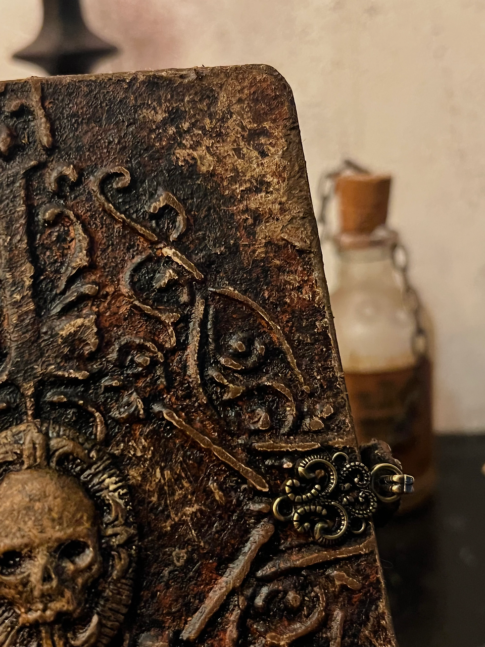 Thumbnail: Grimoire / Book of Shadows Zandor