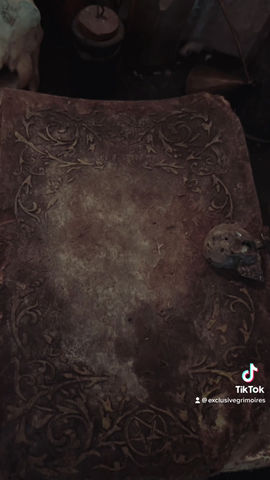 Thumbnail: Grimoire / Book of Shadows Rymp