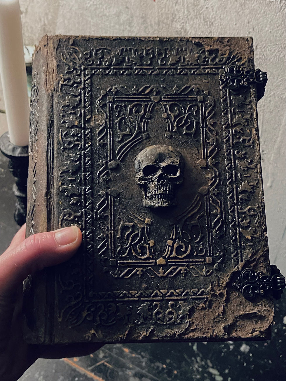 Thumbnail: Grimoire / Book of Spells Laqubium