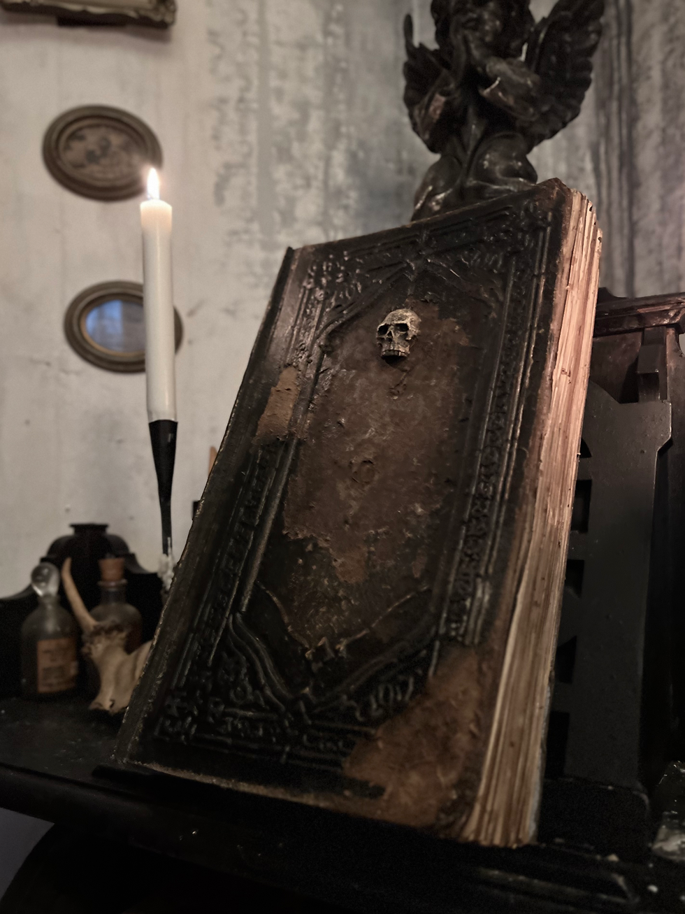 Thumbnail: Grimoire / Book of Shadows Azazel