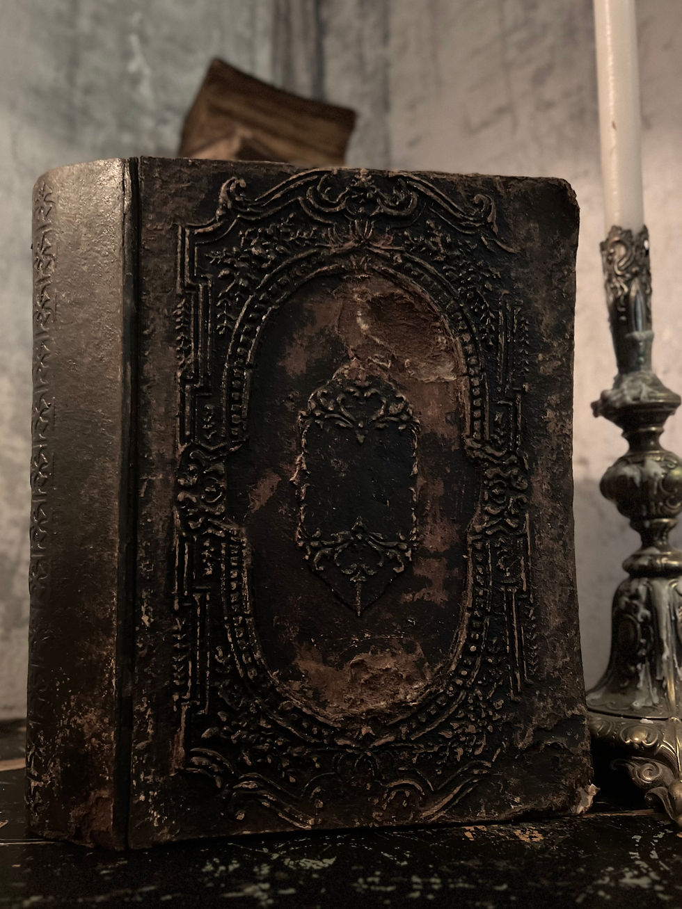 Thumbnail: Grimoire/ Book of Shadows Grantae