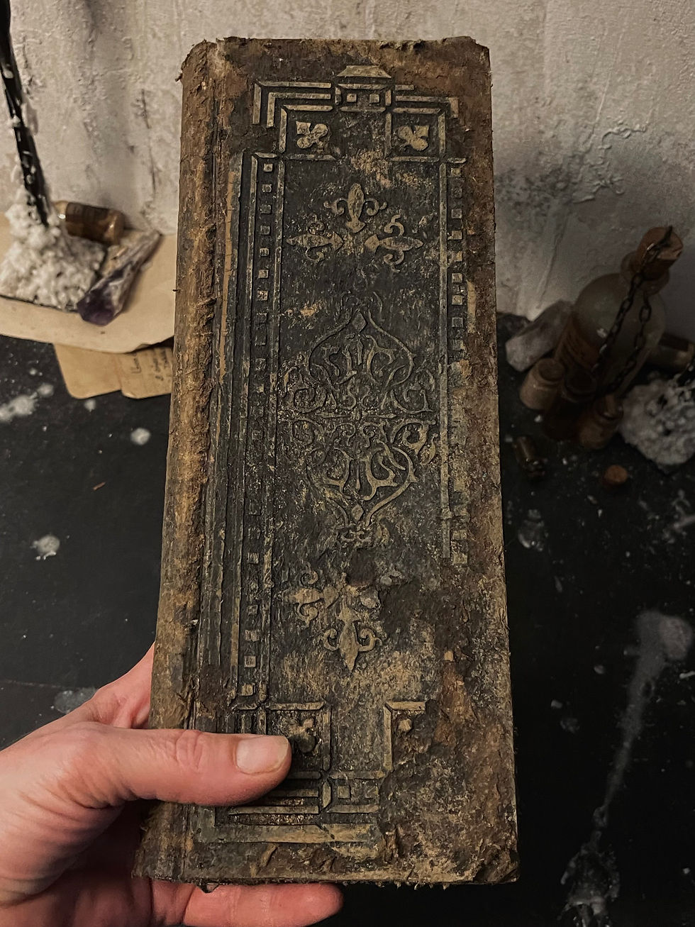 Thumbnail: Grimoire / Book of Shadows Zayant