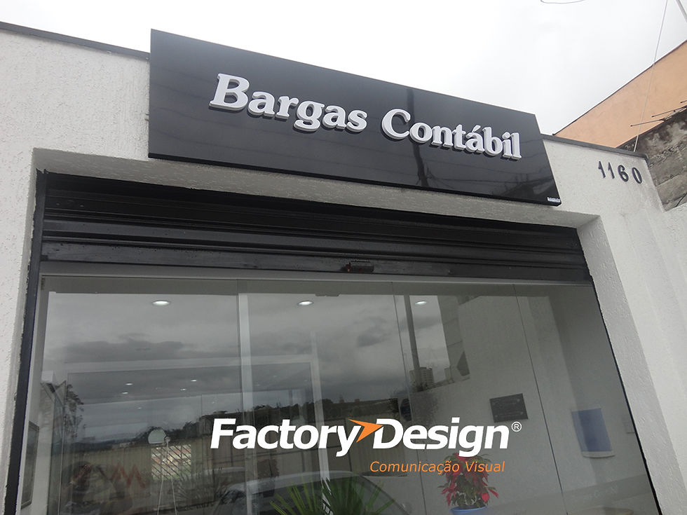 Placa em ACM com letra Caixa