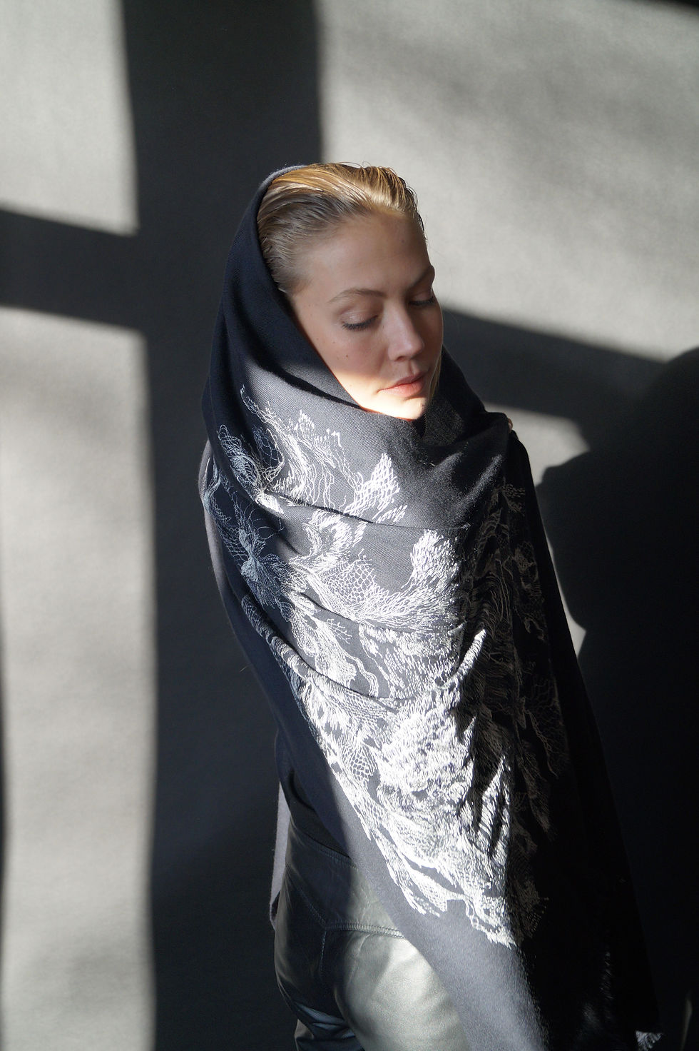 Thumbnail: Gauze Cashmere Shawl