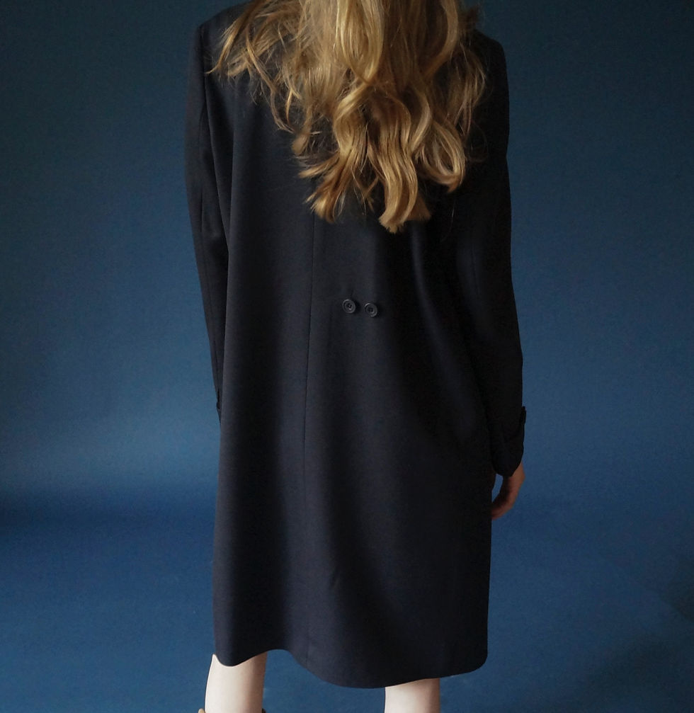 Thumbnail: Gestalt Trench Black