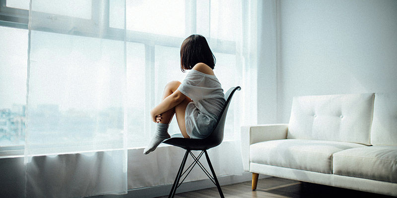 Loneliness - Anxiety, depression, burnout or stress? Learn the 8 signs it's time for therapy in Hong Kong — plus how professional support helps. Book your first therapy session in Hong Kong today. French psychologist in Hong Kong, English speaking psychologist Hong Kong, Hong Kong psychiatrist, couples therapist Hong Kong