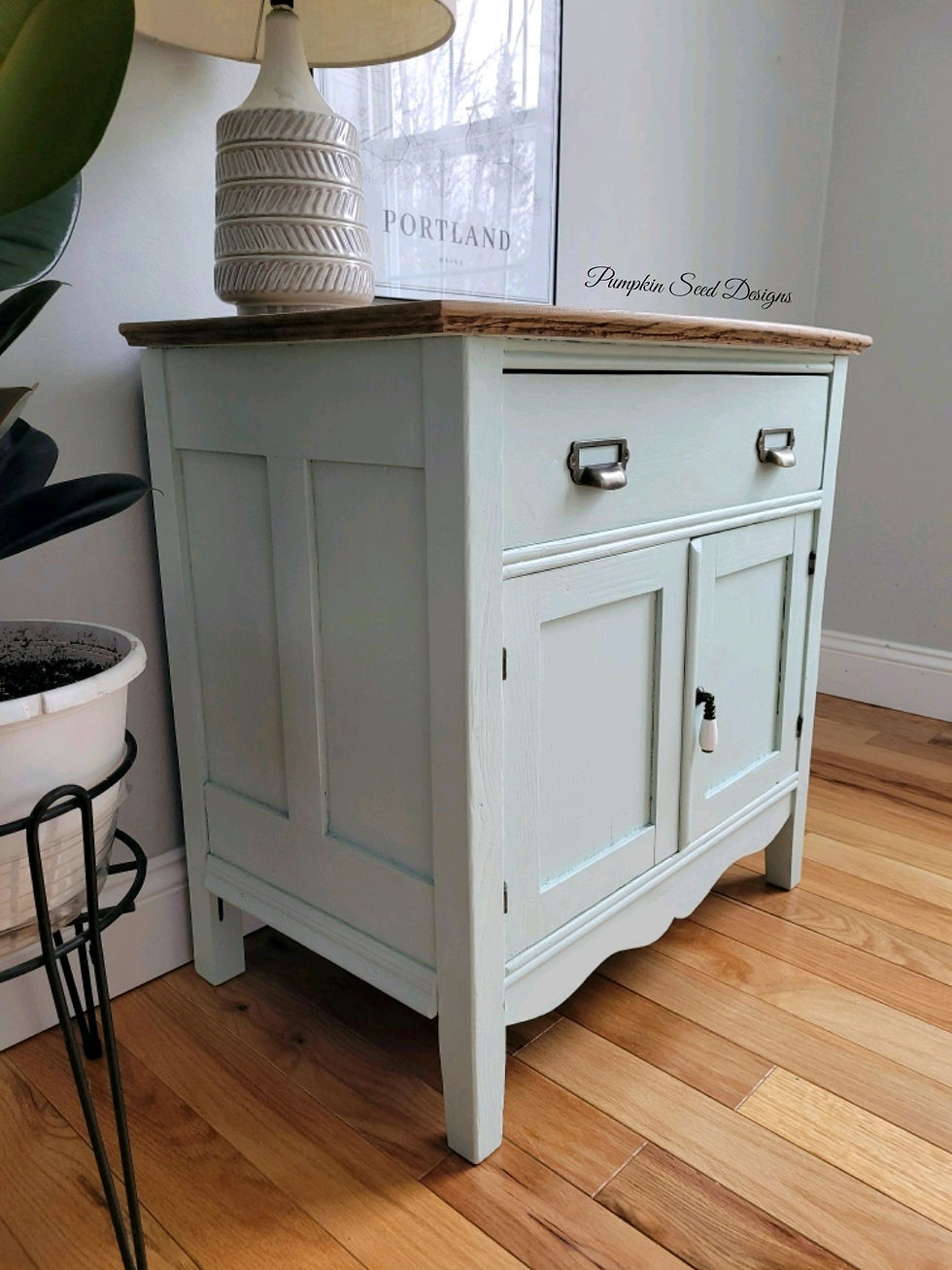 Thumbnail: Happy Hour Oak Washstand 