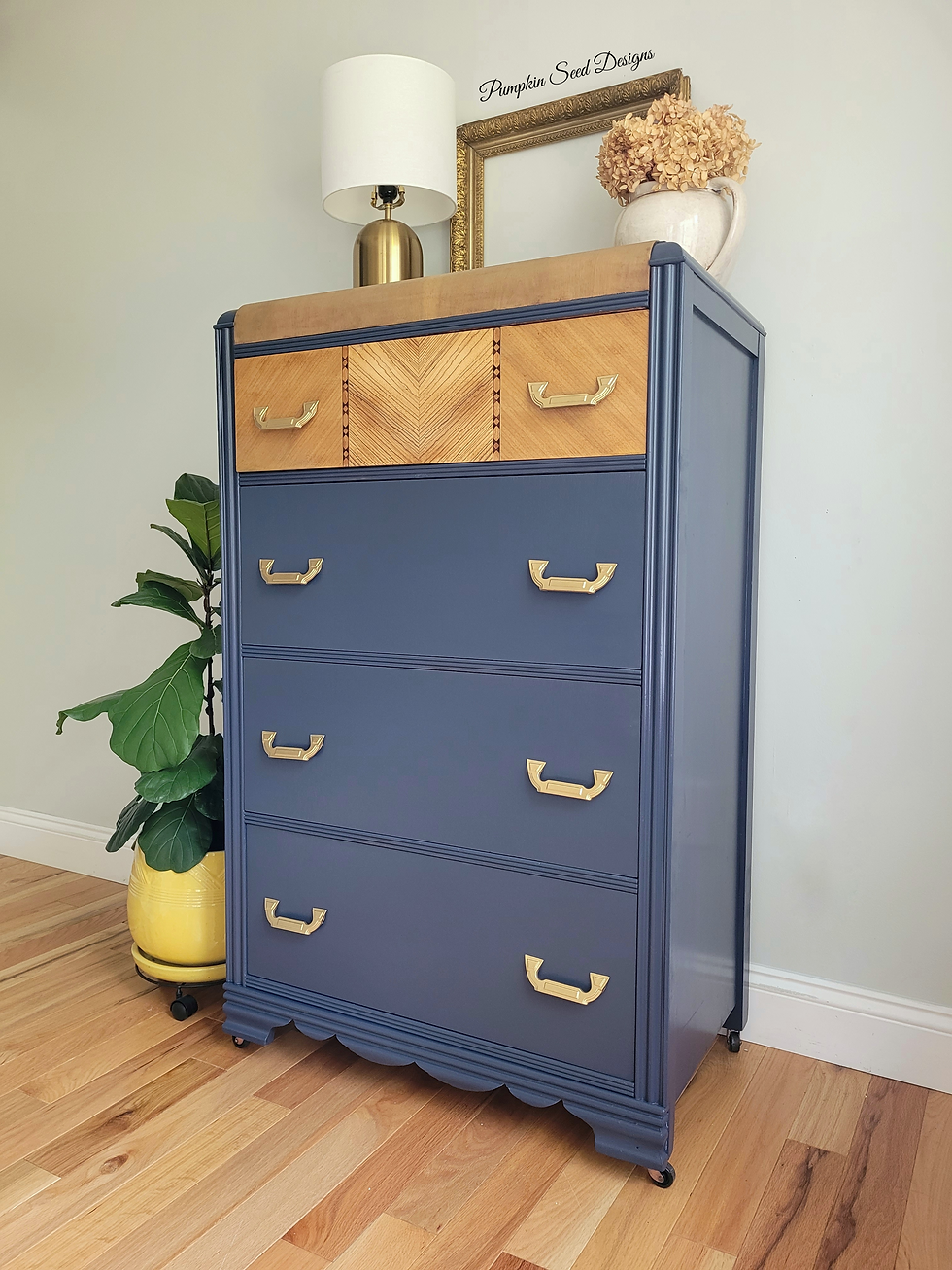 Thumbnail: Inkwell Art Deco Dresser Set