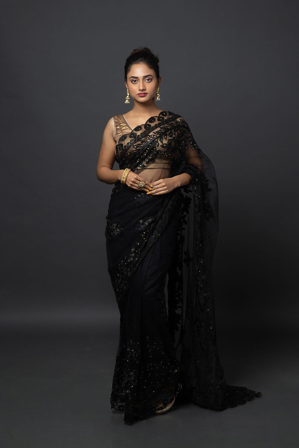 Thumbnail: Midnight Dreams Net Saree