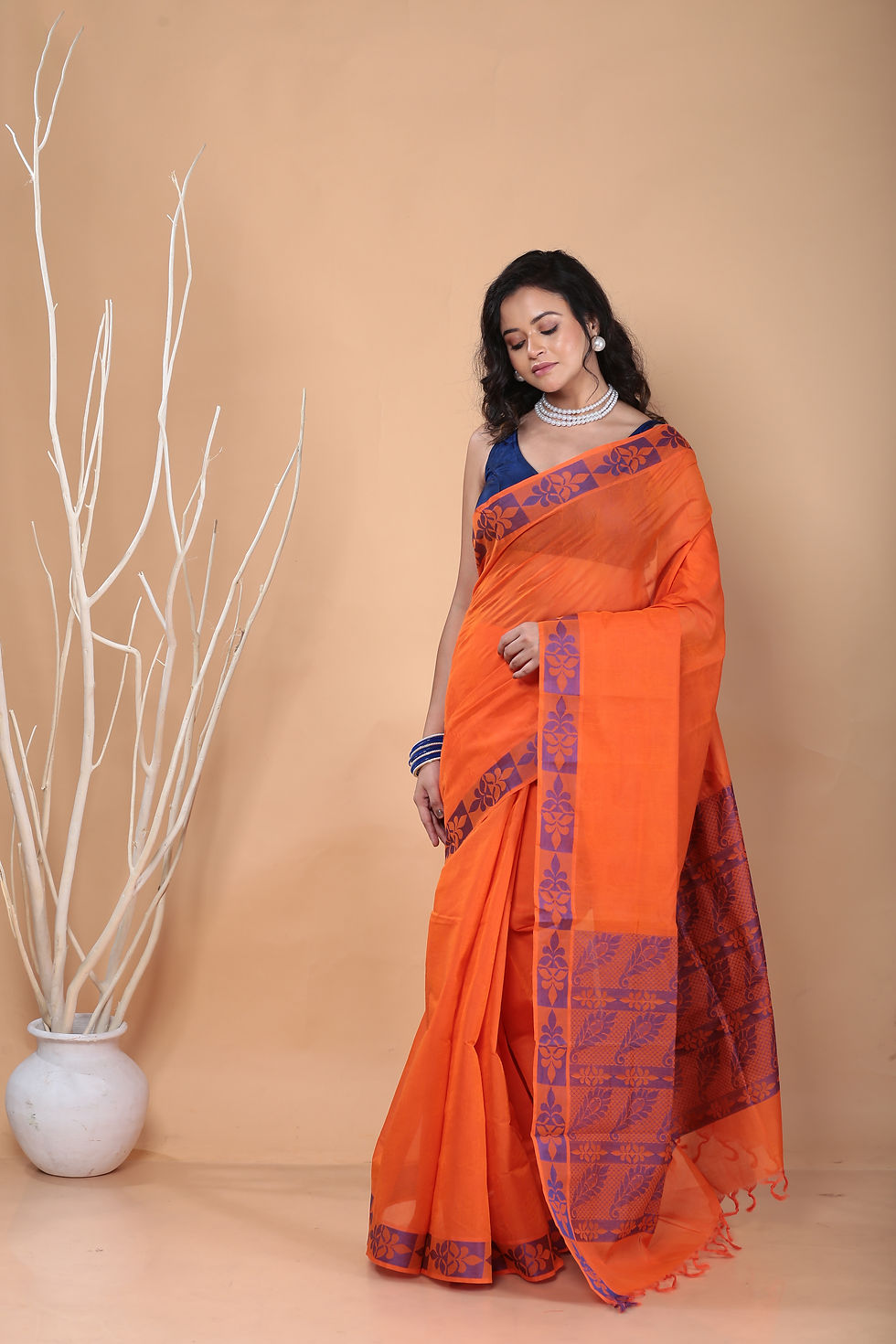 Thumbnail: Lively Virid Cotton Saree