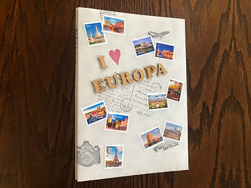 Álbum de fotos com folhas plásticas para 250 fotos 10 x 15. Cada folha tem capacidade para 4 fotos e espaço para colocação de memo descritivo sobre as fotos, que vem junto com o álbum. Capa revestida com tecido, decorada com carimbos que remetem ao tema viagem, e com pequenas fotos em formato de selo dos locais visitados. Vem com o nome do continente europeu em letras de MDF. Montagem com parafusos. Verificar disponibilidade de estampas.
Frete não incluído.
Medidas: 25,0 x 19,0 x 7,0 cm (C x L x A)
Peso: 1.300g
Prazo de produção: 20 dias corridos
Valor: R$ 230,00