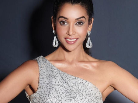 ANUPRIYA GOENKA X STAR SCREEN AWARDS'19