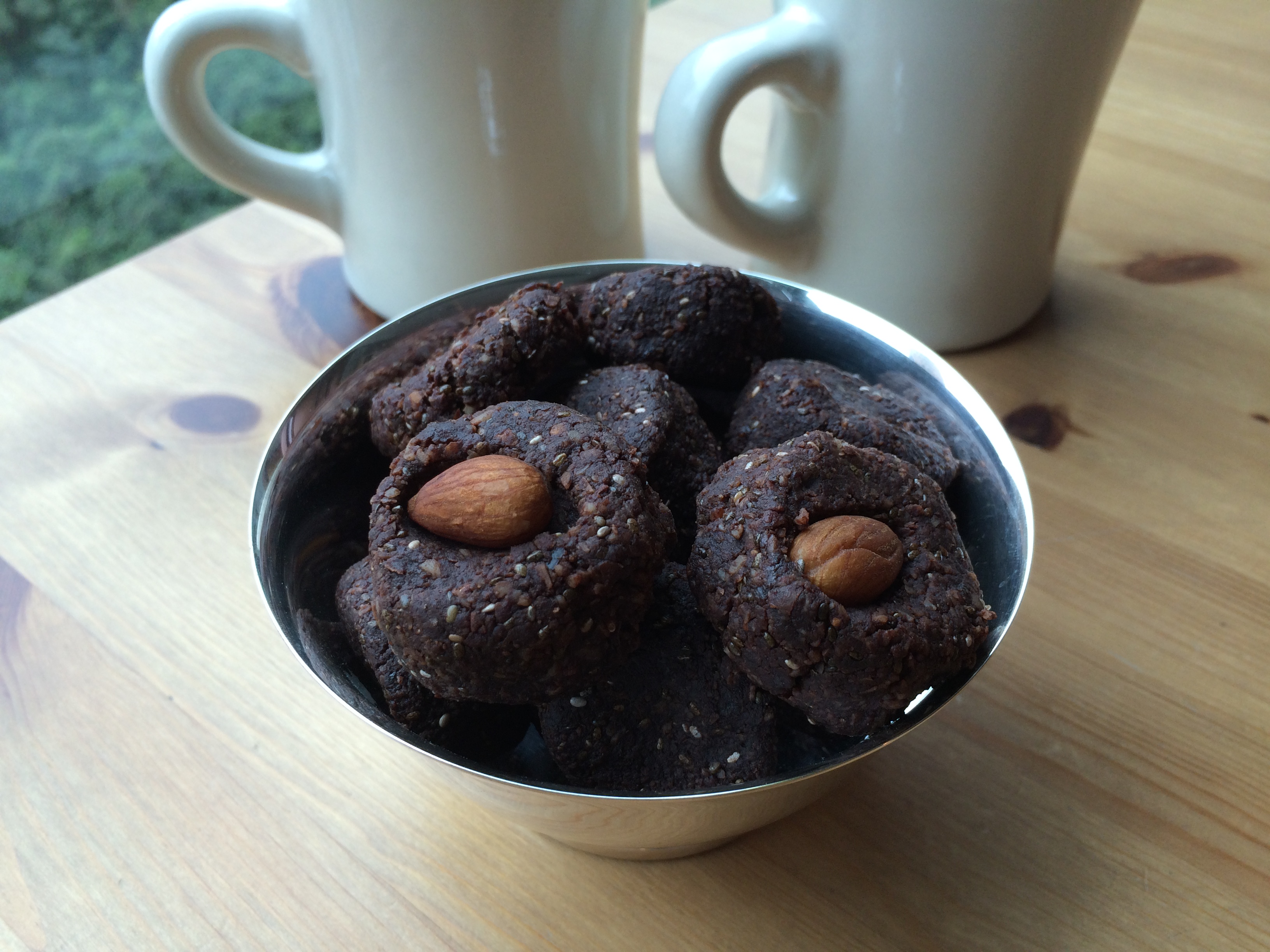 Almond & Chocolate No-Baked Bites