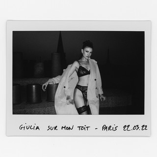 12 - Giulia en mi azotea - París.jpg