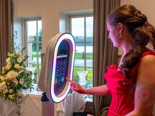 Experiential Marketing 101: Why Photo Booths Are the Secret Weapon