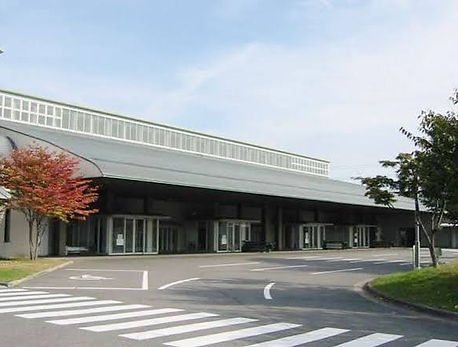大阪市平野区にある大阪市立瓜破斎場の外観