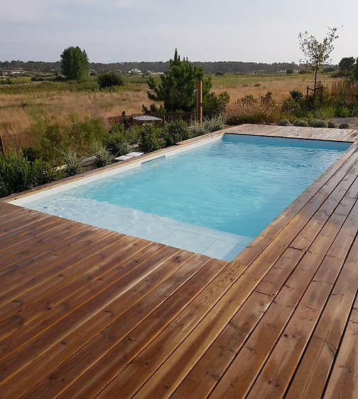 piscina no campo.jpg