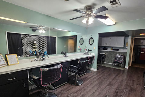 Complexions by Misty Booth and private suite rental for hairstylists, manicurists and estheticians