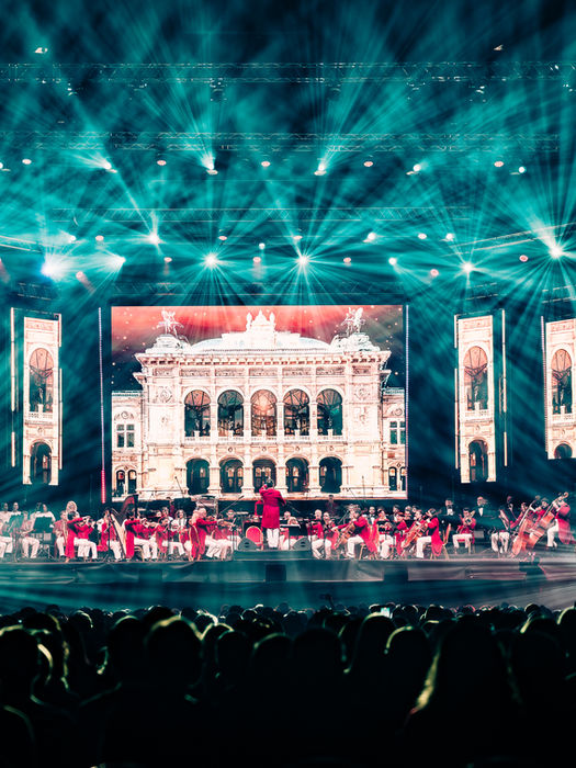 The original Strauss orchestra from Vienna at Strauss Live, the Arena experience show 