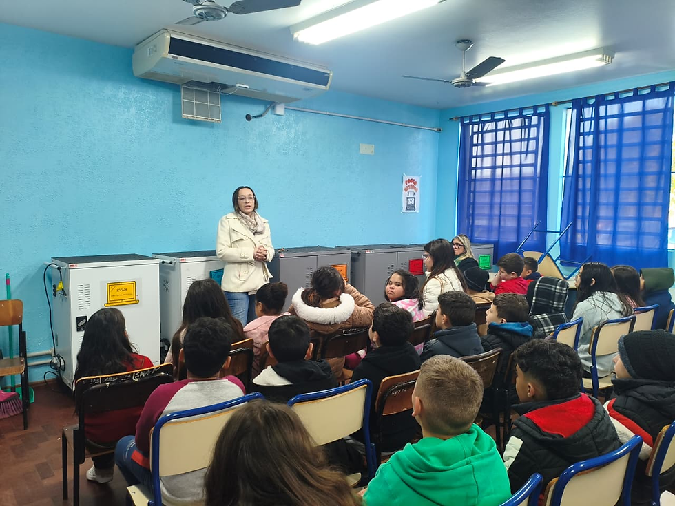 SEMPA leva conscientização sobre bem-estar animal à Escola Zaira Hauschild