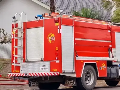 Homem é preso por suspeita de jogar gasolina na mulher e colocar fogo em casa em Novo Hamburgo