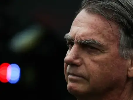Ex-presidente Bolsonaro apresenta melhora na função renal, mas segue internado na UTI 