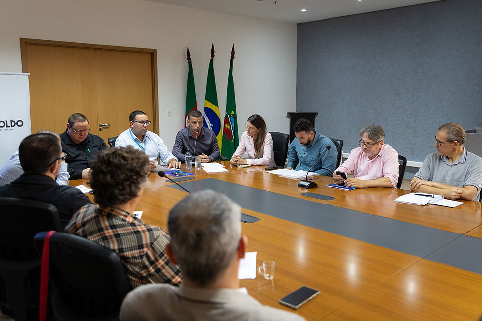 Município amplia investimentos em educação com mais de 750 vagas em concurso e melhorias na rede