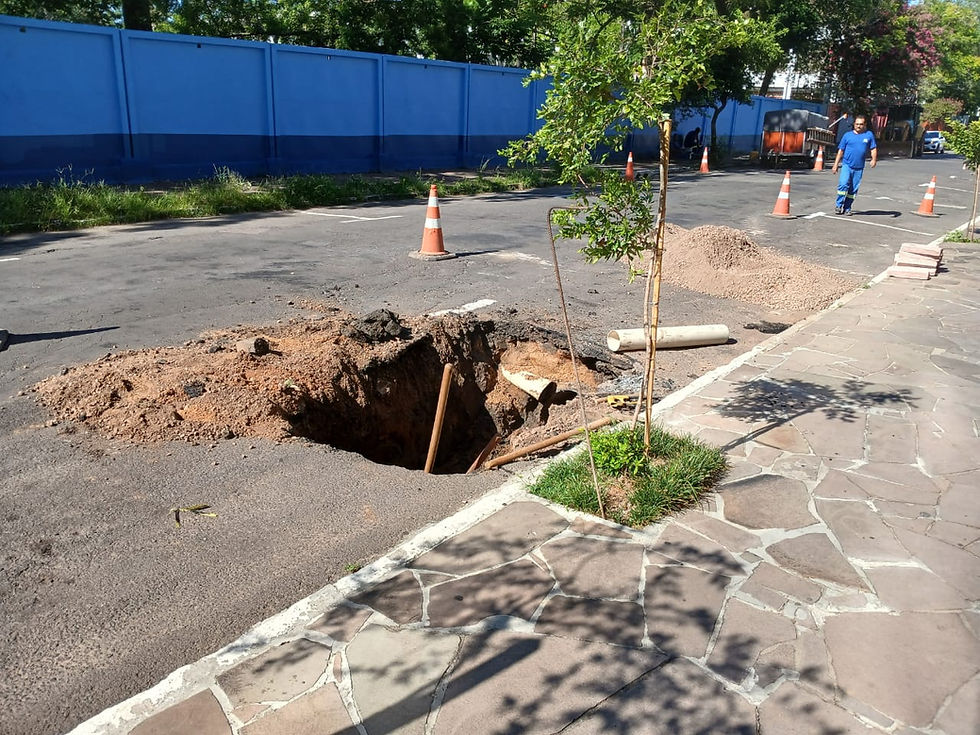 Semov substitui tubulação e corrige erosão na Rua São Caetano