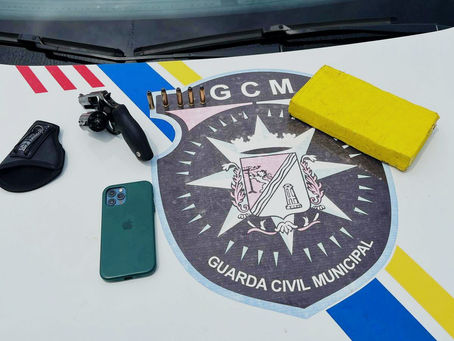GCM realiza prisão por tráfico de drogas e porte de arma restrita em São Leopoldo