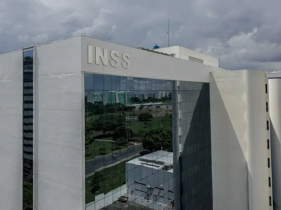 INSS comunica vazamento de dados e diz que 50 mil CPFs de pessoas vivas foram acessados