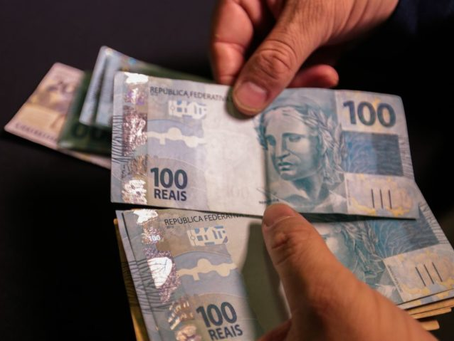 Valores a receber: nascidos de 1968 a 1983 podem agendar saque