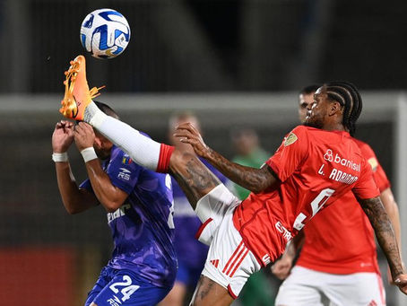 Inter volta a vencer e assume a liderança do Grupo B da Libertadores