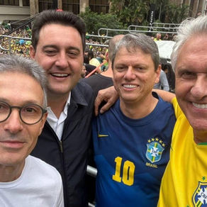 Carlos Bolsonaro chama governadores de direita de "ratos" e "canalhas"