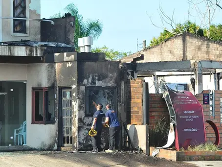 Queda de avião em Capão da Canoa é investigada em duas frentes e aguarda laudos técnicos
