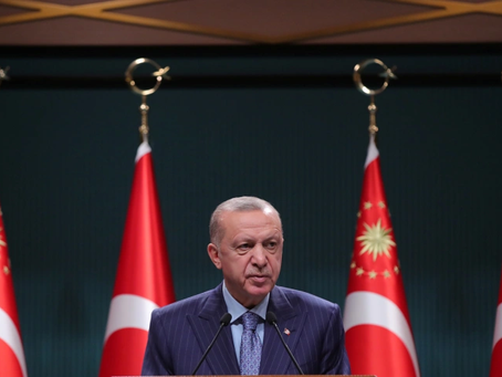 Presidente da Turquia anuncia aumento de 50% no salário mínimo