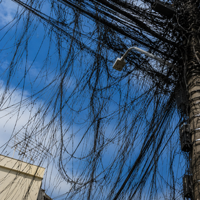 Tragédia anunciada: até quando a omissão com os fios soltos em São Leopoldo? - Por Bado Jacoby