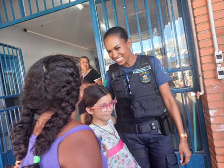 Ronda Escolar é recebida com afeto nas escolas municipais no início do Ano Letivo de 2024