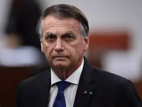 Defesa reforça pedido de cirurgia após exames confirmarem hérnias em Bolsonaro